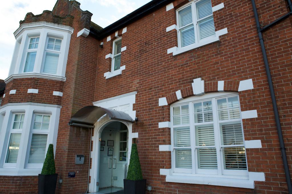 Archways Lodge Hotel Stevenage Exterior photo